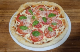Pizza tradicional Casa Tartufo